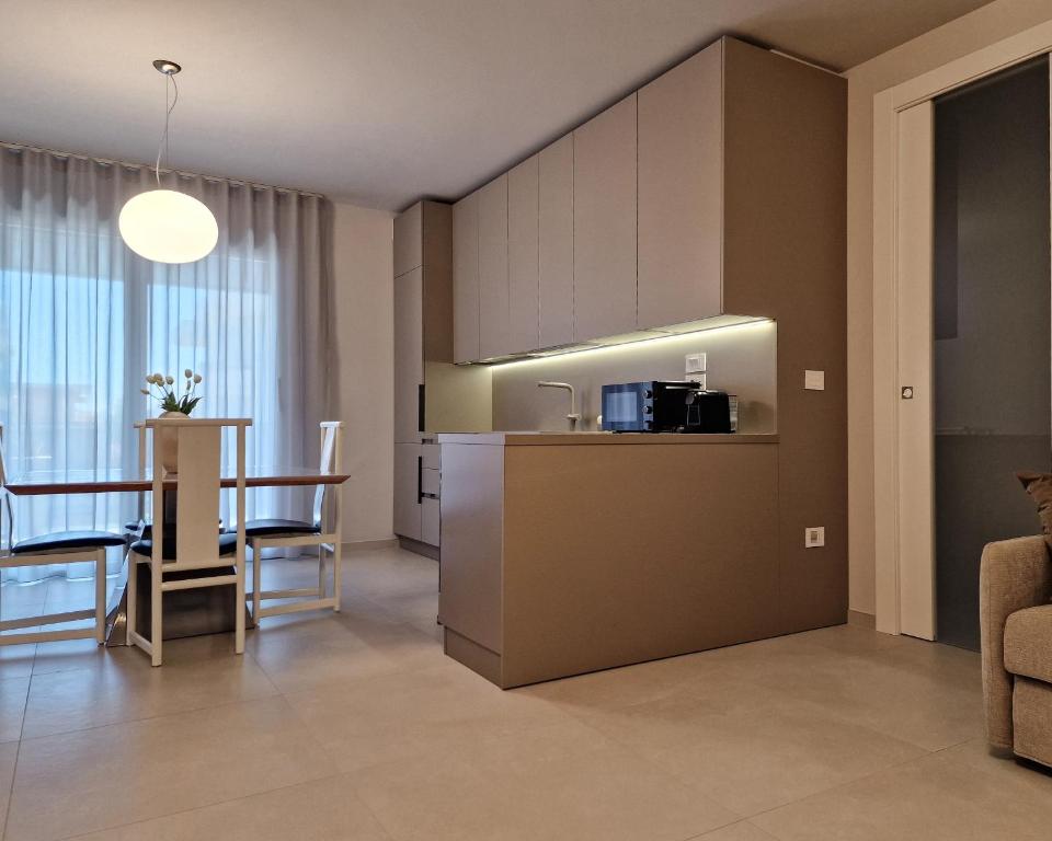 La Vela Luxury Apartment - 5