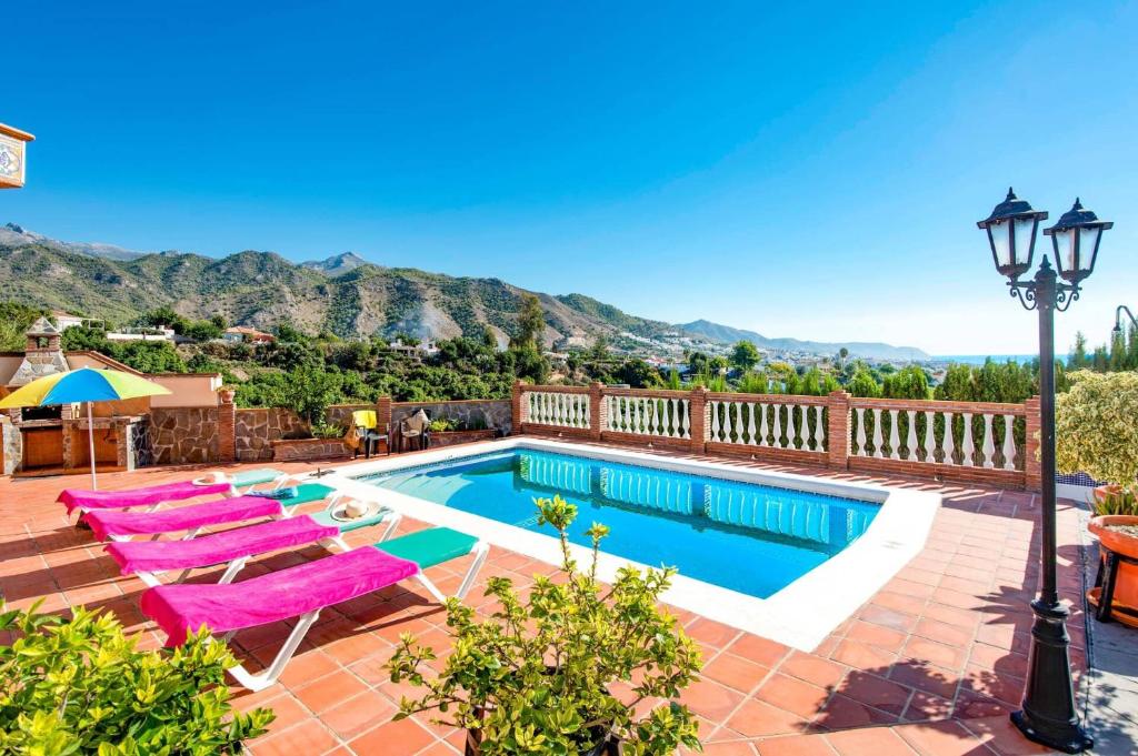 Villa Blancuzcal by Villa Plus - 5