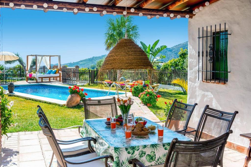 Villa Paraiso by Villa Plus - 4
