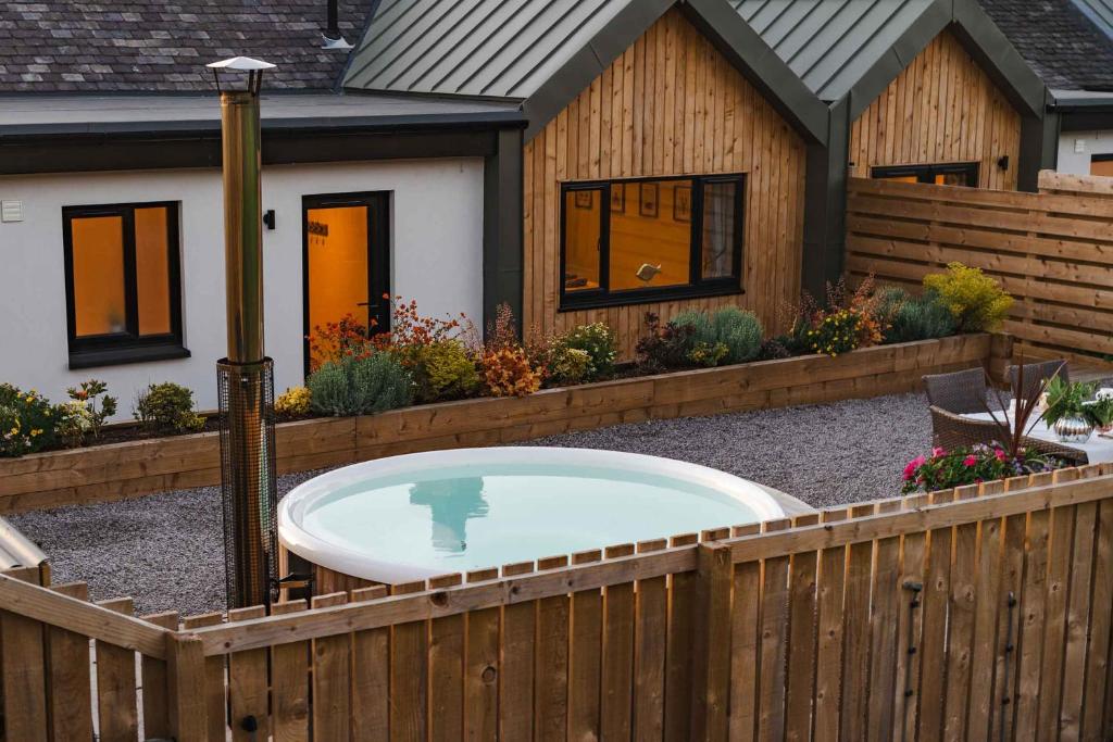 Firth View 2 - Country Escape with Sea Views of Arran!, Ayr