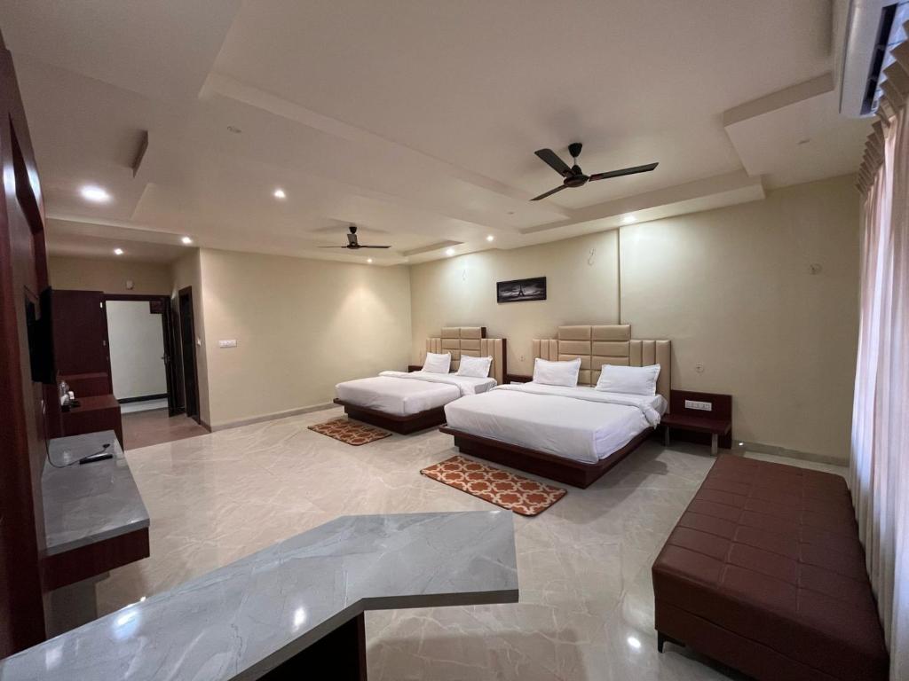 Jai Vilas Palace & Resort