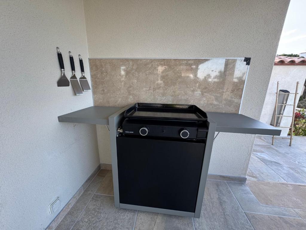 Villa Moana Lagune 4 chambres, 4 salles de bain, piscine privative chauffée à 30 degrés toute l année, balnéo, terrain de pétanque privé, ping-pong - 5