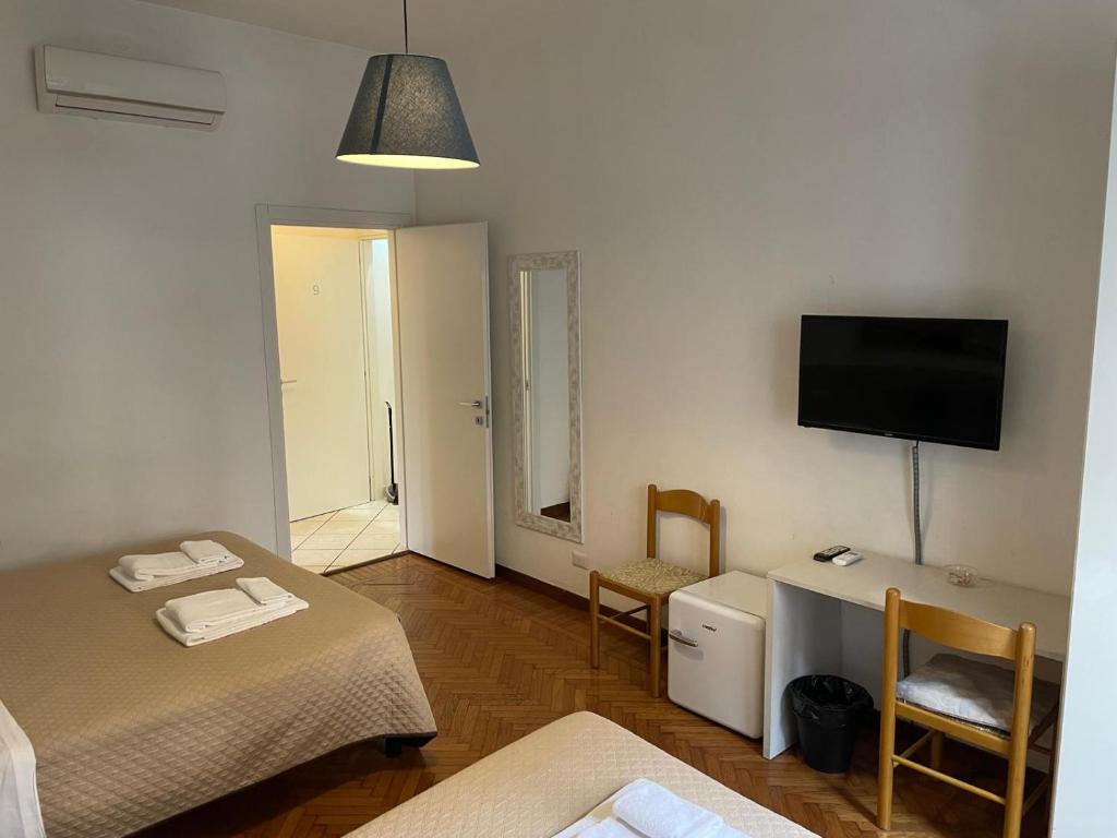 Good Rooms - 2