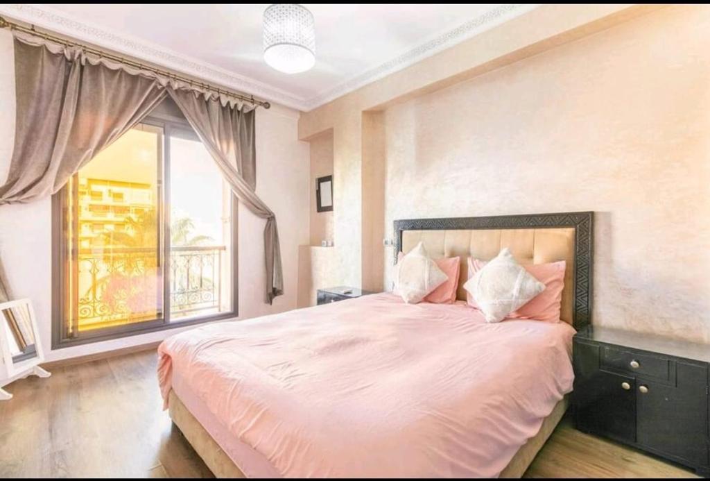 Superbe appartement en plein centre à Gueliz, Marakéš