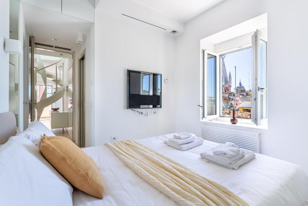 iFlat Spanish Steps Unique Panoramic Penthouse - 2