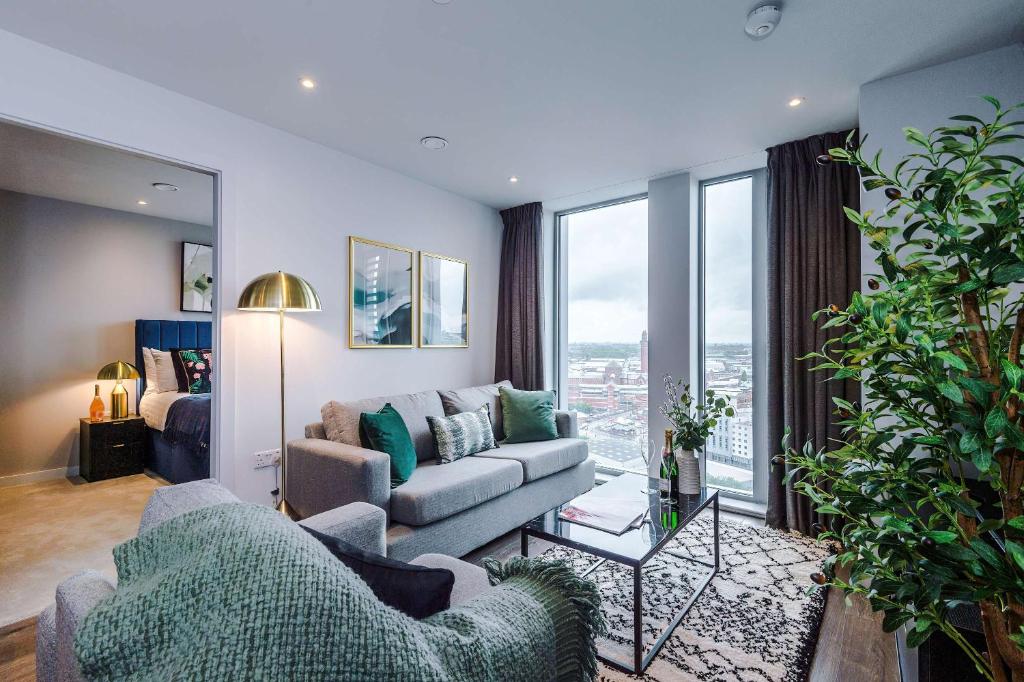 Stunning New 2-Bed Flat in Manchester Perfect for Couples, Manchester