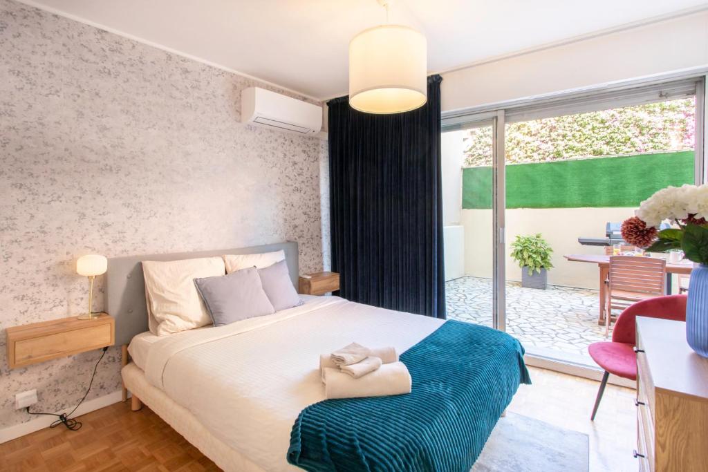 86m- Spacious 3 room apartment with large terrace - 5