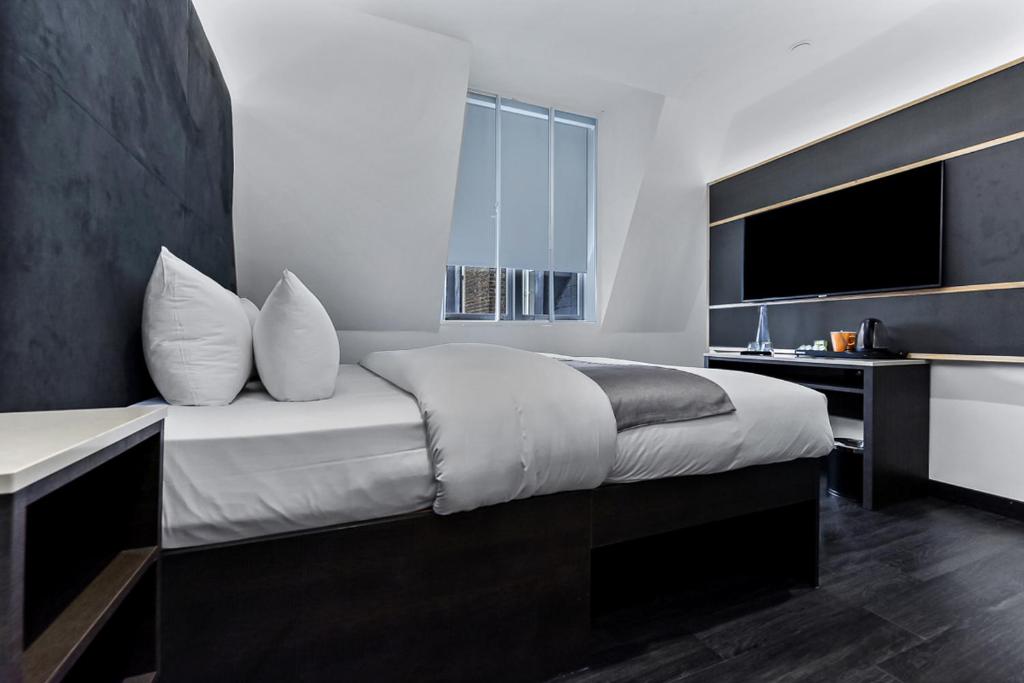 The Z Hotel의 아늑한 객실 내부