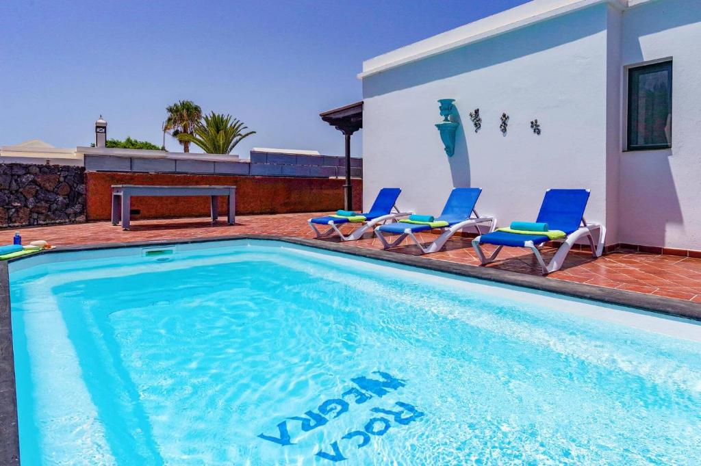 Villa Roca Negra by Villa Plus - 3