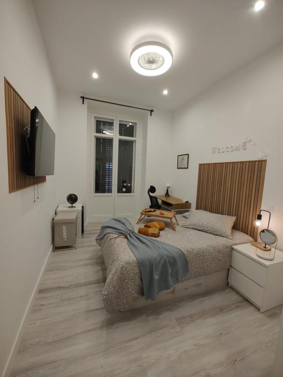 Washington habitación con comodidad y zonas compartidas Gran Vía-Madrid Temporal SBE104, Мадрид
