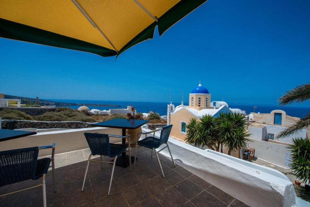 Christos Apartments Oia photo