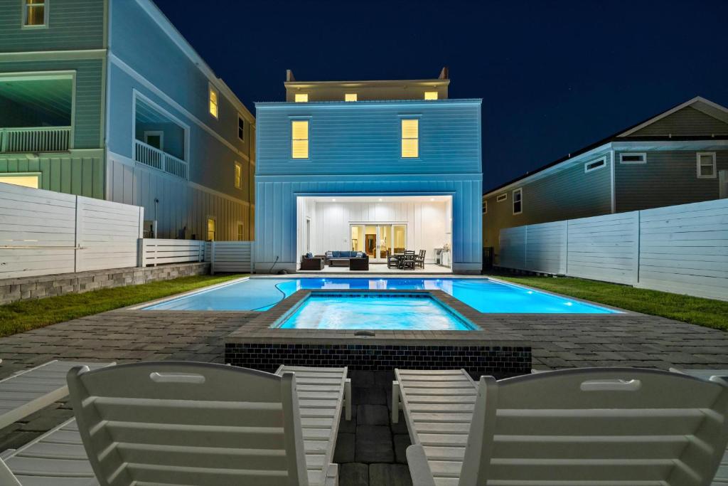 Soak Up The Sun, Destin