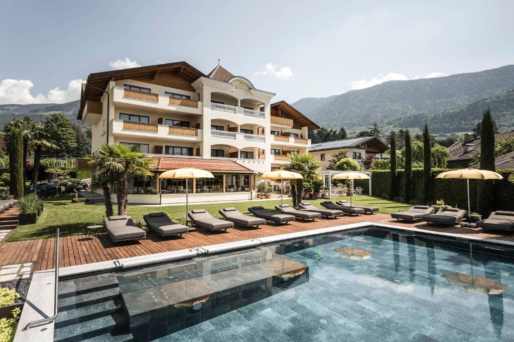 Hotel Sonnenburg - 1