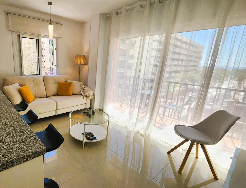 Stunning Fuengirola Gem with city and sea views - 3