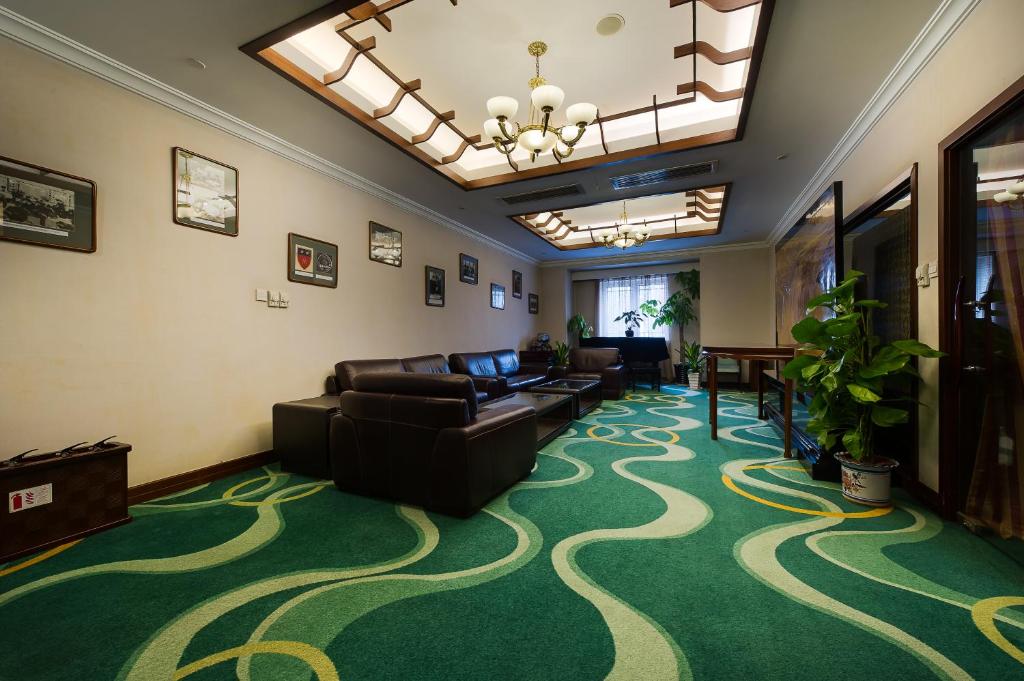 Jade Garden Hotel