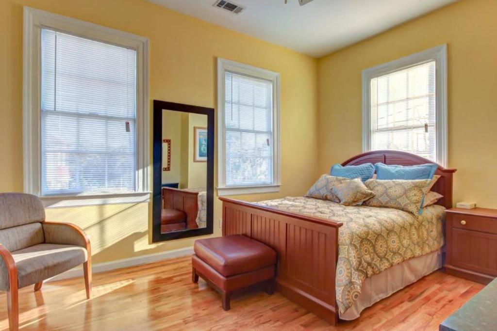 Entire 2BD, Near Forsyth Park, Savannah