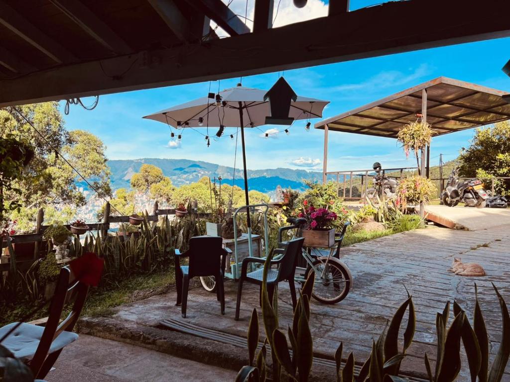 SELENE Hostal - Café - 3