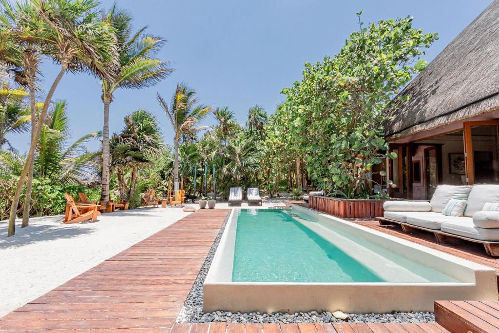 ANANA Casa Cantarena Beachfront Meals included - 1
