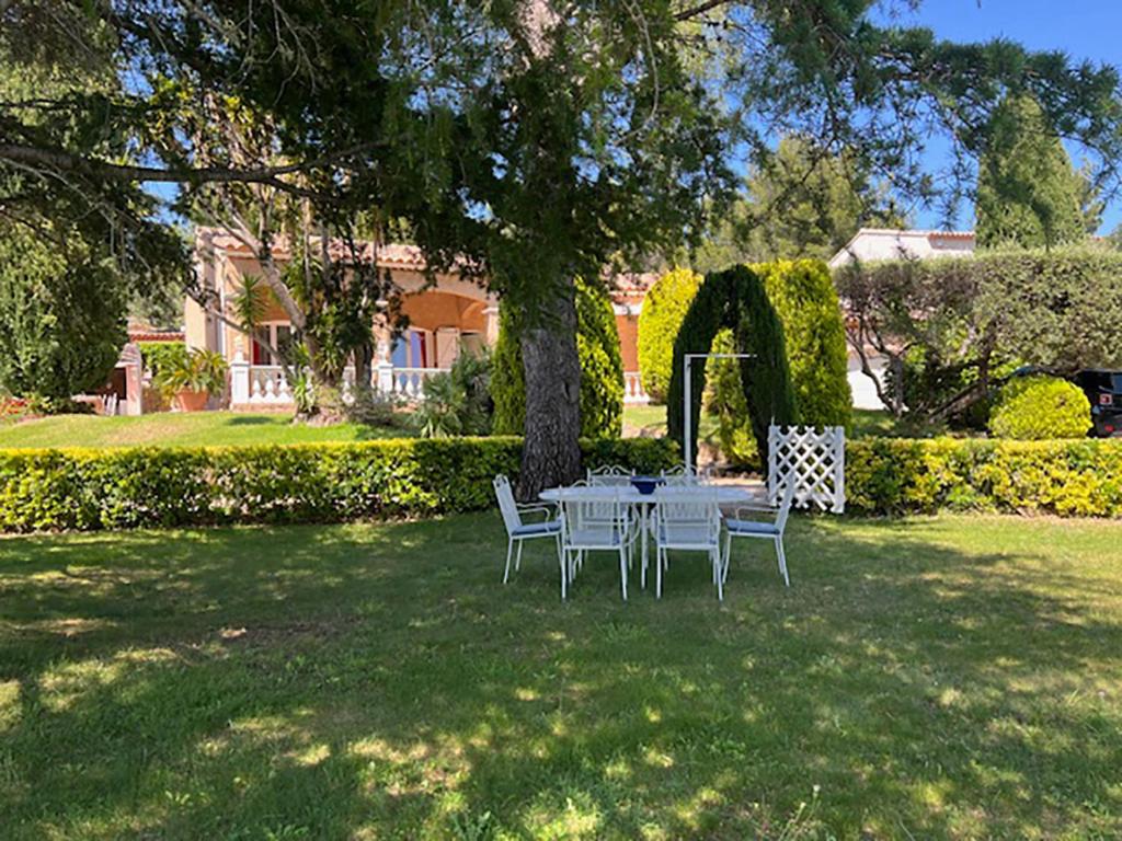 "L'Empereur" Villa Climatisée avec Piscine - 2