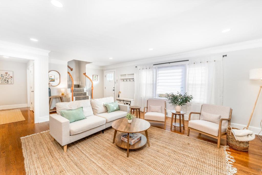 Ardmore Neighborhood Gem - pet and kid friendly, Winston-Salem