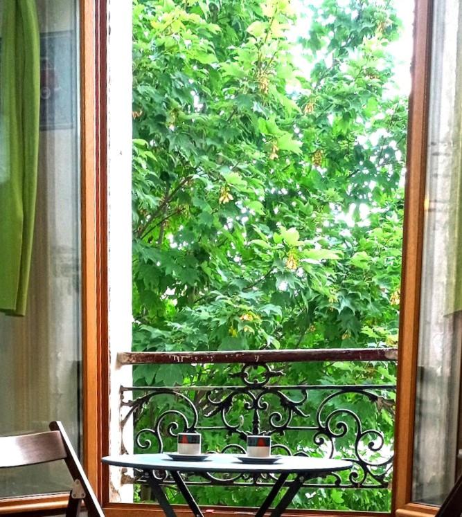 charming new studio in Montmartre les Abbesses - 1