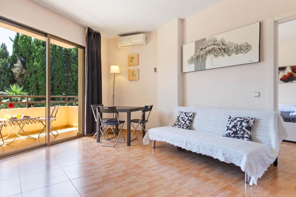 Duquesa 111 By IVI Real Estate - 3