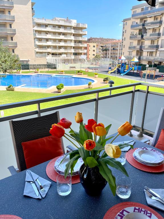 APARTAMENTO EN LA PINEDA y PARKING - 2