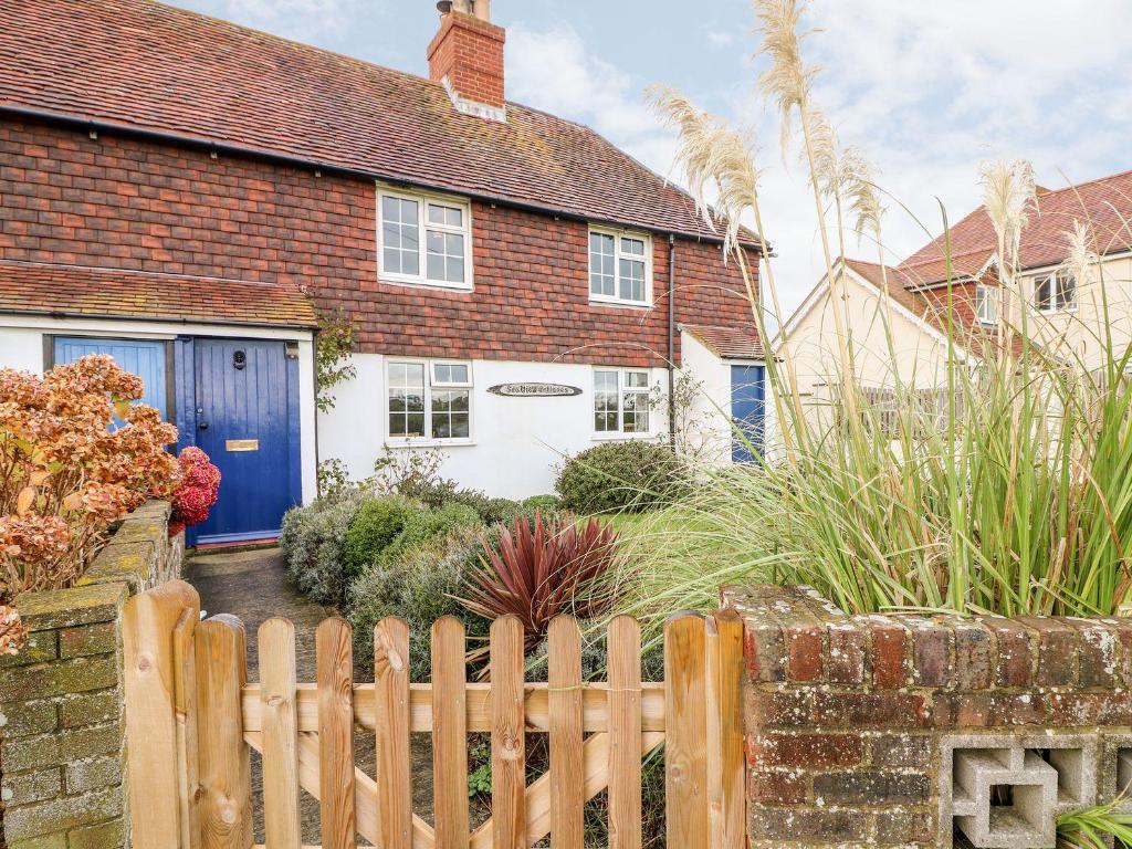 2 Seaview Cottages, Pevensey