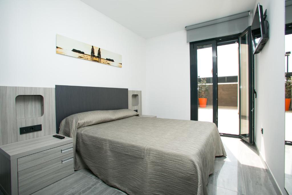 Apartamentos Fuengirola Playa — Hotel rooms in Fuengirola, Andalusia