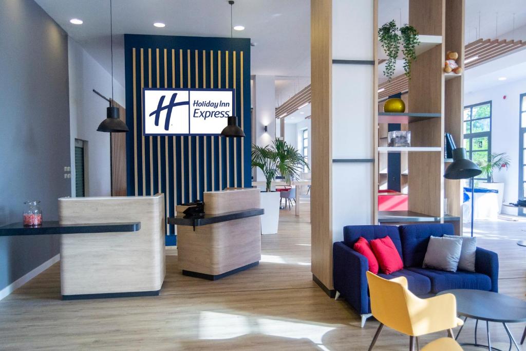 Holiday Inn Express Ciudad de las Ciencias By IHG フロント・ロビー