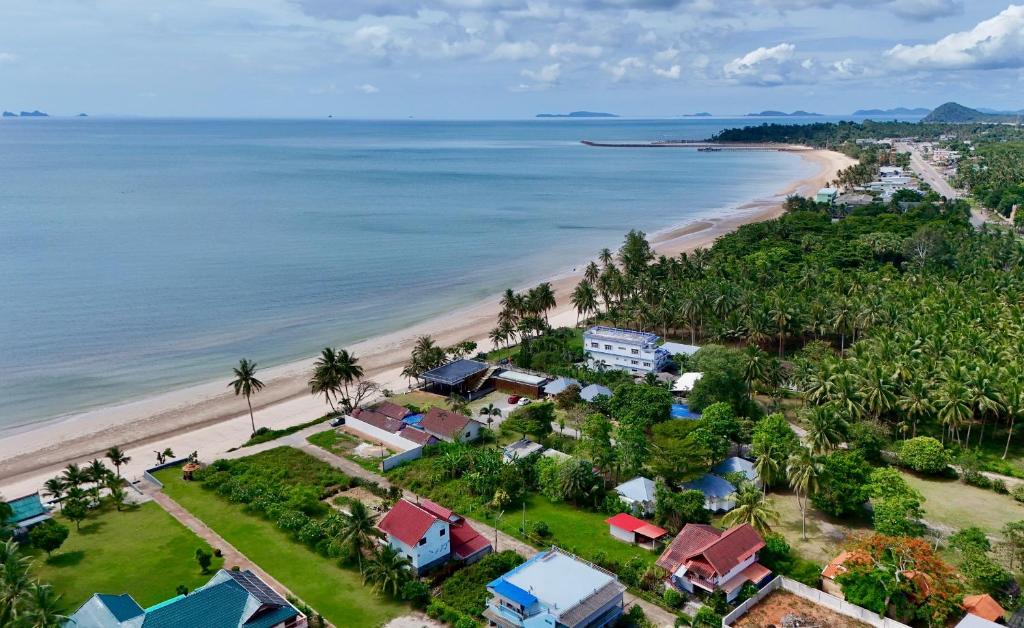 Saphli Villa Beach Resort