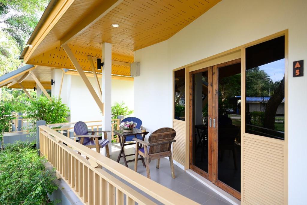 Saphli Villa Beach Resort