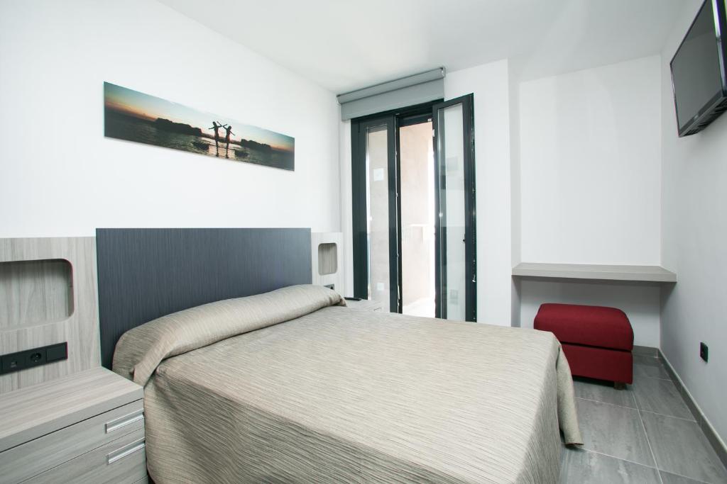 Apartamentos Fuengirola Playa — Hotel rooms in Fuengirola, Andalusia