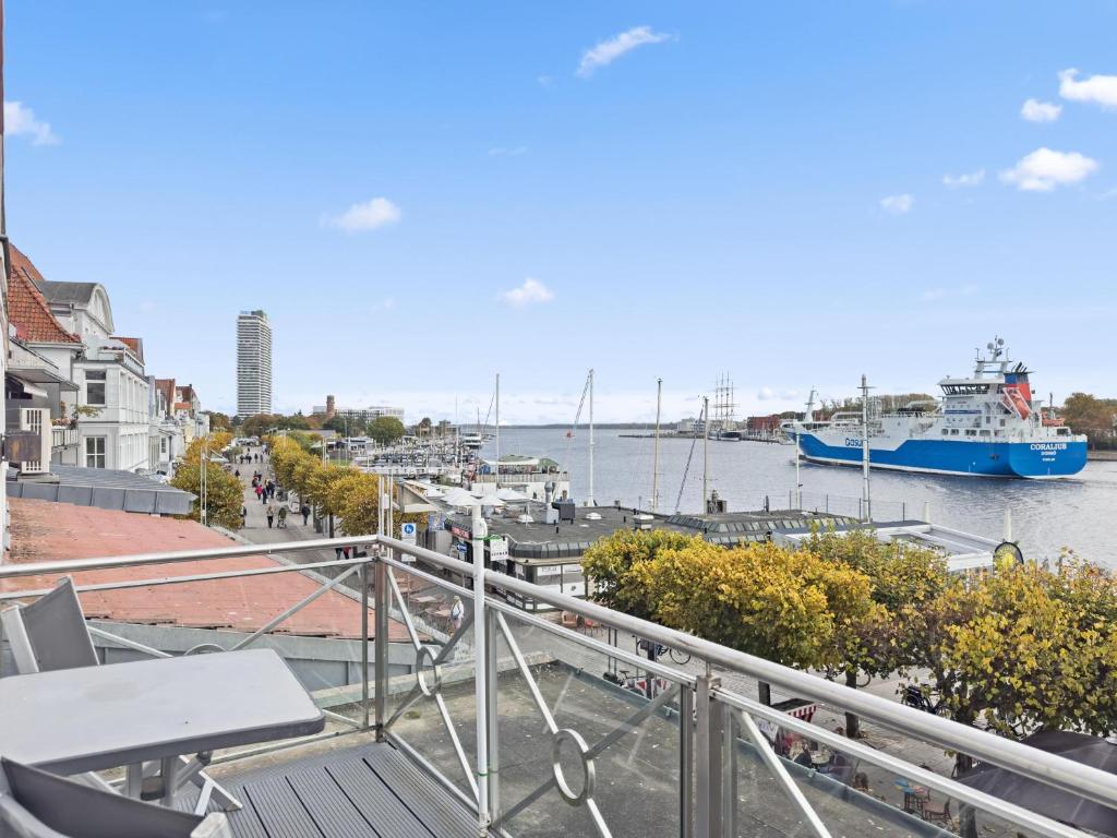 Objekt-Nr 161 - Hafen - Vorderreihe, Travemünde