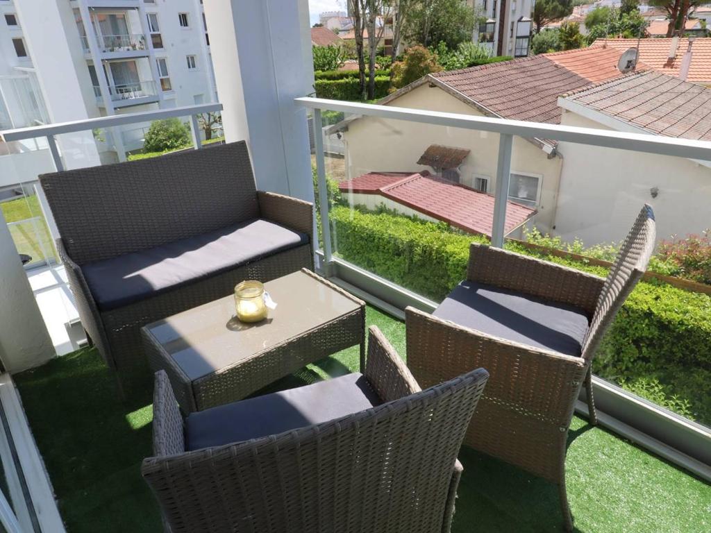 Appartement charmant à Royan - 4 pers, proche marché, balcon, ascenseur, équipements bébé - FR-1-738-13 - 2