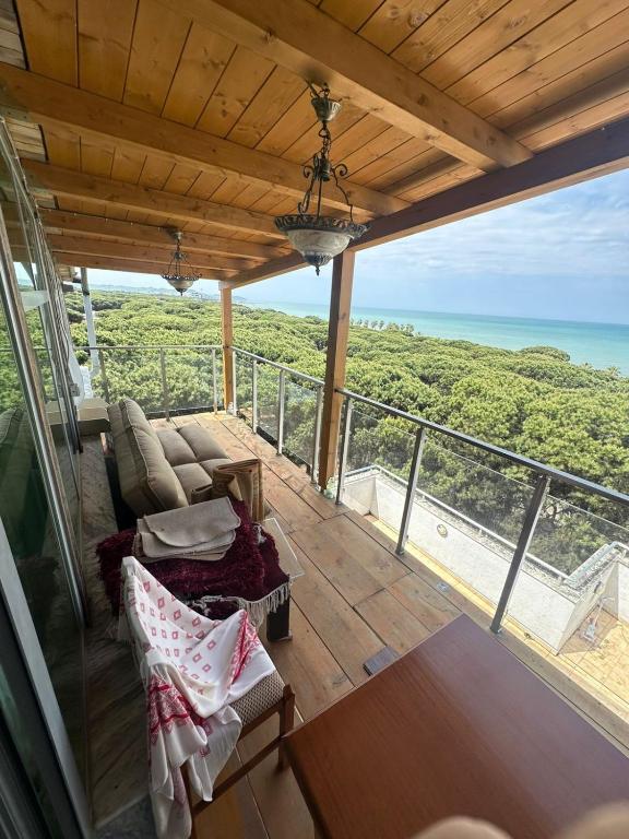 Blue Horizont, Golem