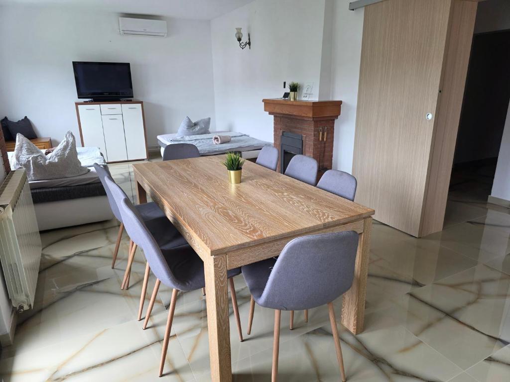 Apartman Max, Sveti Ivan Zelina