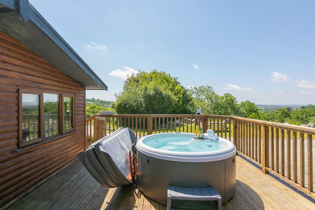 Costentyn, Tor Down Quarry, Bodmin