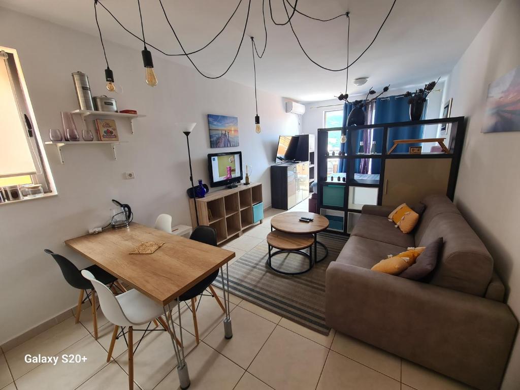 Sunset studio Bečići - 2