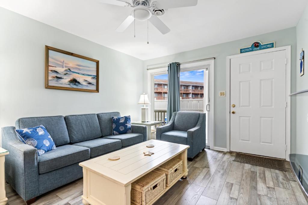 Curated visual reference: Gallery Detail: From 48Pp North Oc Condo 2Br W Pool Private Hot