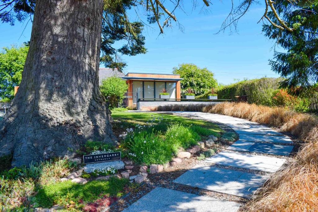 The Invergarry - Royal Deeside Luxury 5 star Couples Retreat with Hot Tub, Aboyne, Aboyne