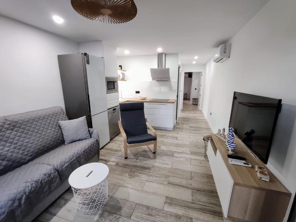 Apartamento Playa del Águila en 1ª línea de playa - 2