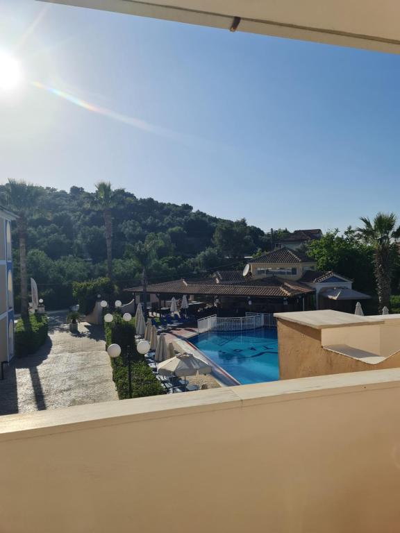 Hotel Petros — Swimming pool in Tsilivi, Ionian Islands