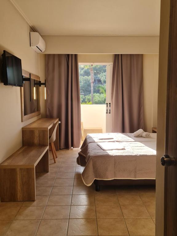 Hotel Petros — Hotel rooms in Tsilivi, Ionian Islands