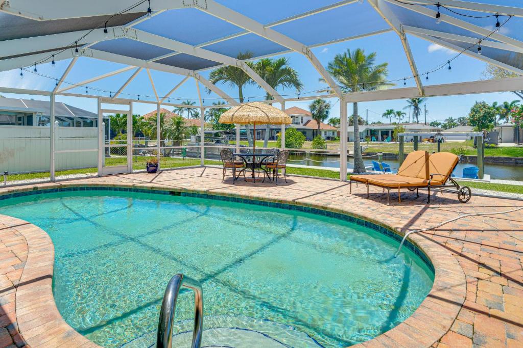 Private Pool and Canal Access Cape Coral Home!, Cape Coral