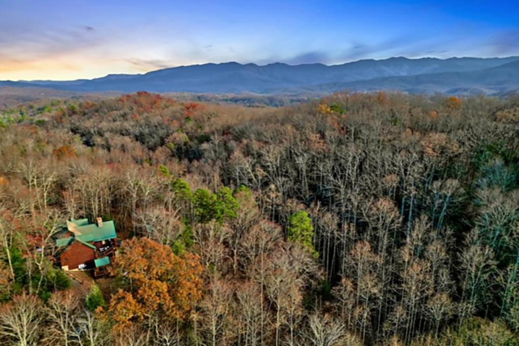 Hidden Haven by Venture Smoky Mountains, Gatlinburg