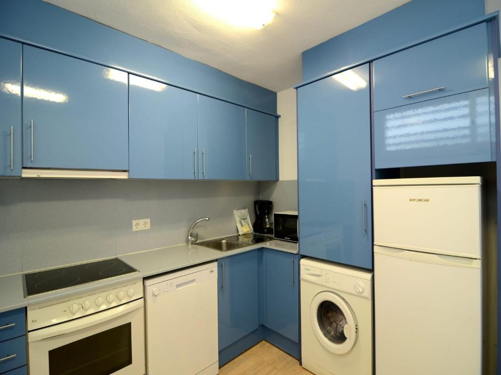 Apartment in Spain near Sandy Beach - 3