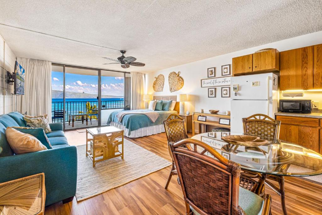 Walkers Paradise Maui at Valley Isle Resort, Lahaina