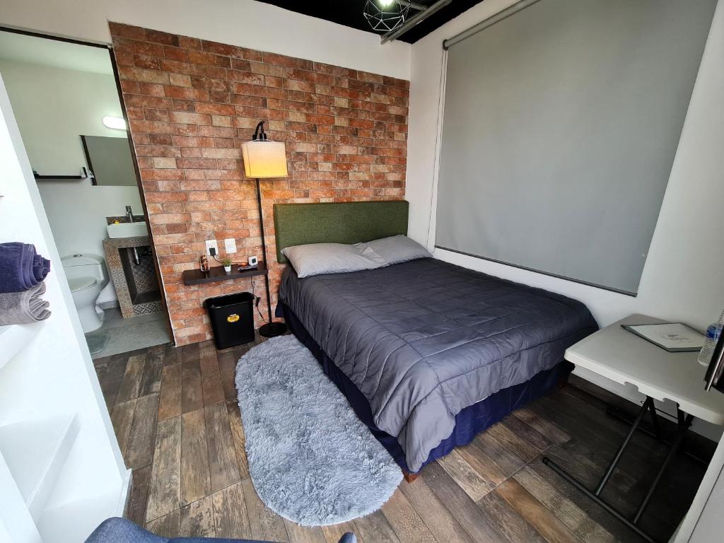 R02 Room at ITESM CEM Full Services, Shared-Kitchen, Smart TV, Parking, Balcony - 3