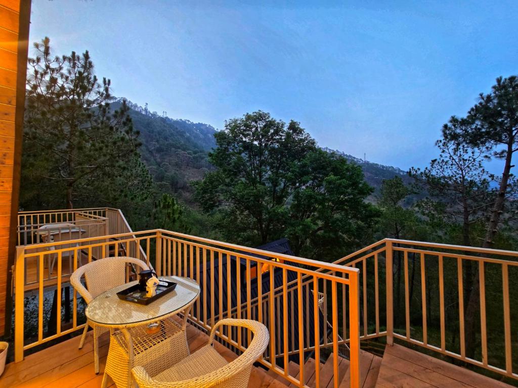 Musical Paradise Kasauli의 평화로운 정원 전경